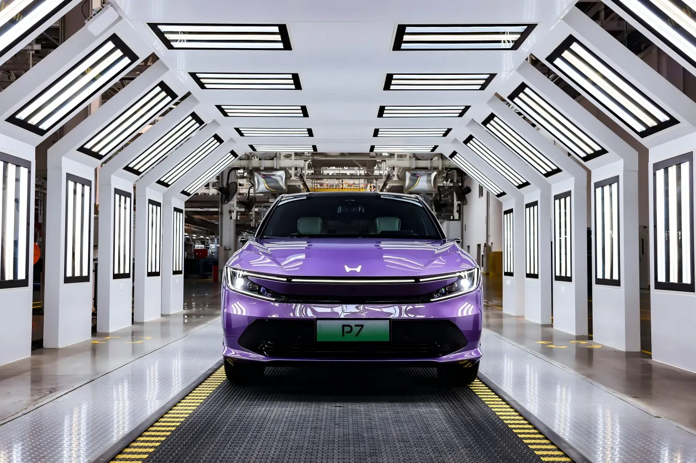 GAC Honda P7 официално се отказа от производствената линия. Той е позициониран като SUV със среден размер и се очаква да пусне още две електрически превозни средства в бъдеще.