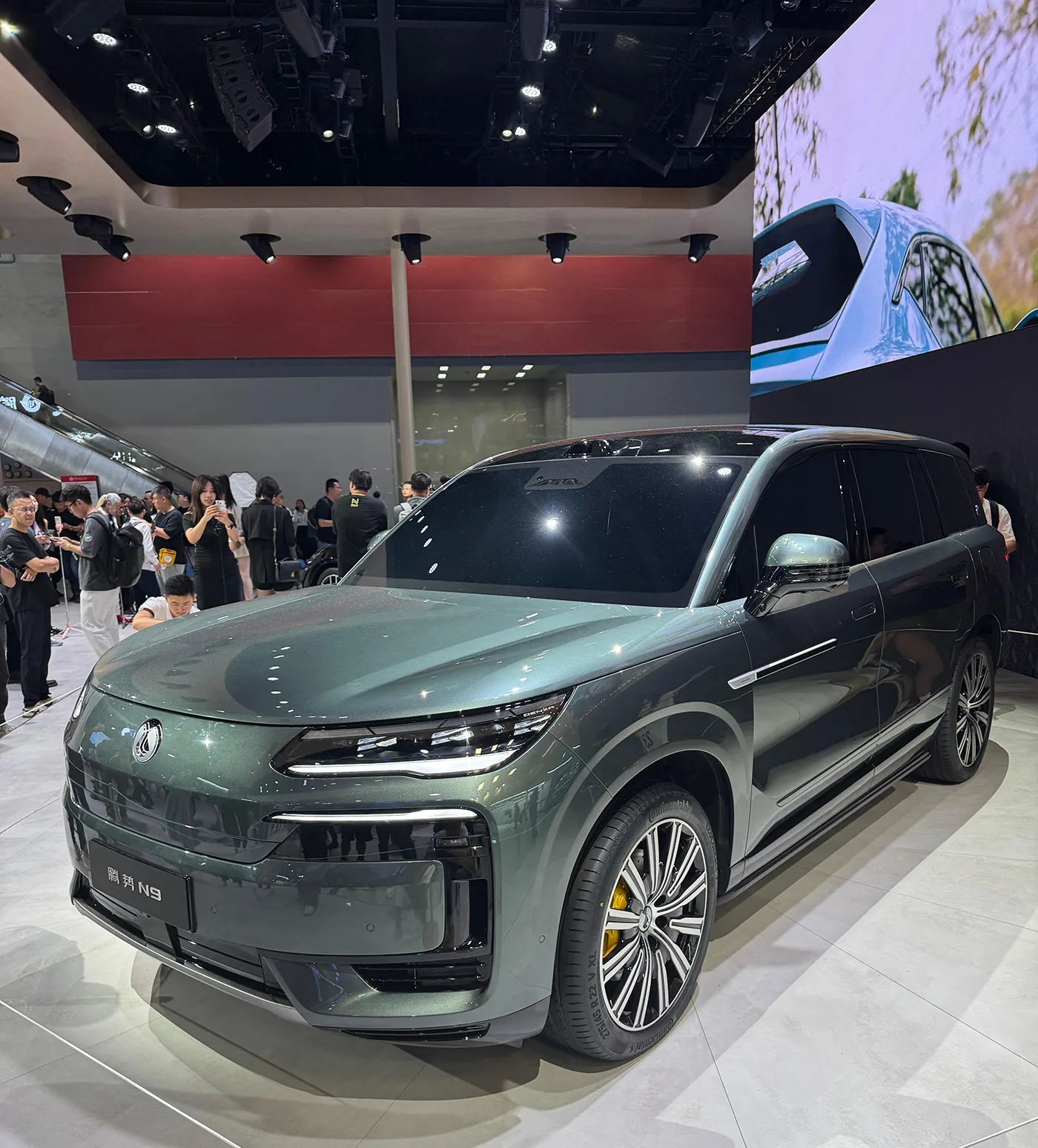 Denza N9 Black Warrior Edition With Black Exterior Kit официално разкрит - вече е достъпен за закупуване